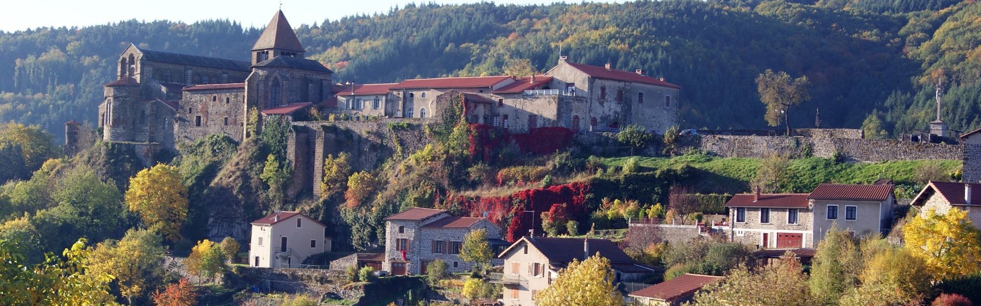 Présentation du village de Chanteuges