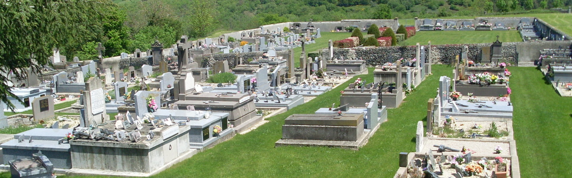 Le cimetière et columbarium