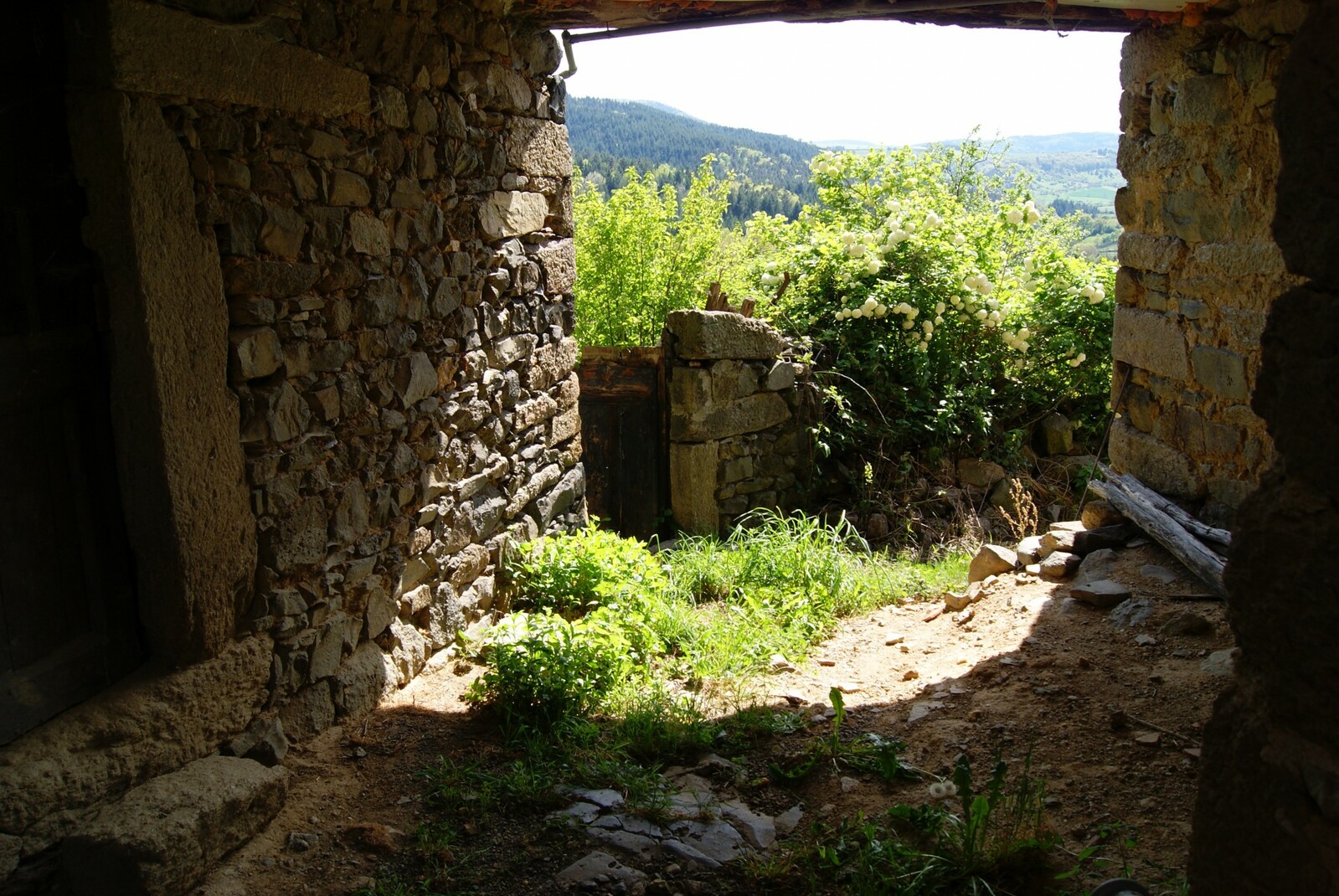 Le porche de Bourleyre