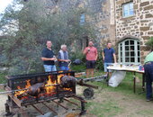 Et voilà les jambons des 3 petits cochons grillés avec délicatesse par l'équipe des chasseurs
